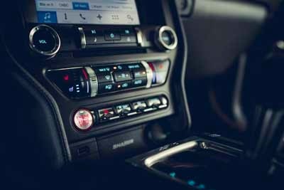 2019 Ford Mustang Interior Convenience Features 