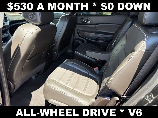2023 GMC Acadia Denali