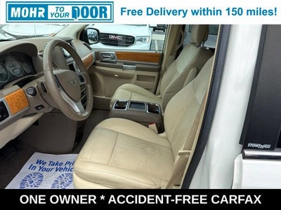 2010 Chrysler Town & Country Limited