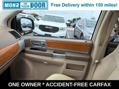 2010 Chrysler Town & Country Limited