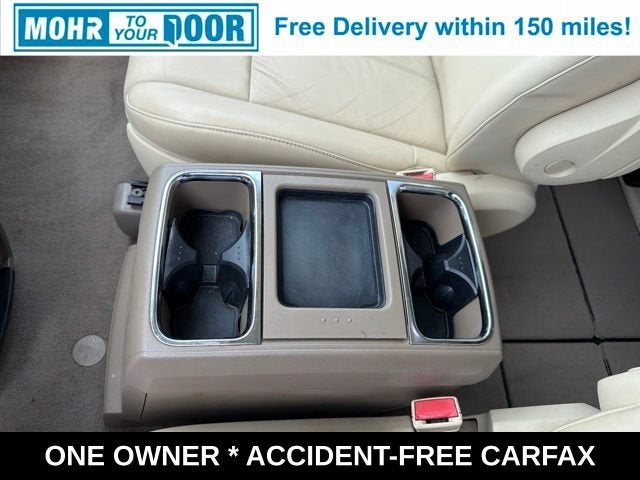 2010 Chrysler Town & Country Limited