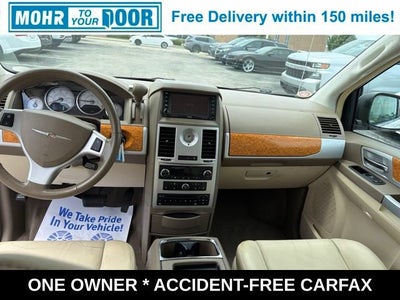 2010 Chrysler Town & Country Limited