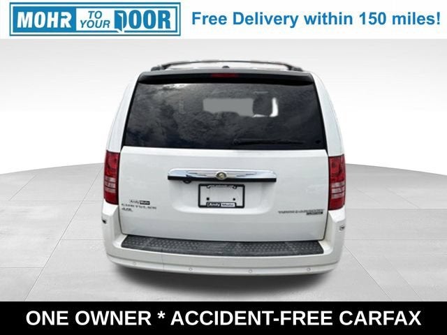 2010 Chrysler Town & Country Limited