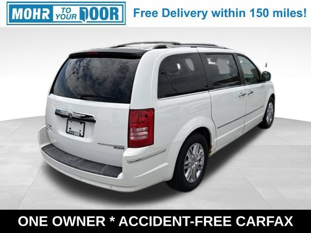 2010 Chrysler Town & Country Limited