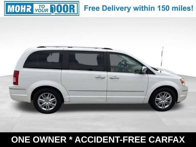 2010 Chrysler Town & Country Limited