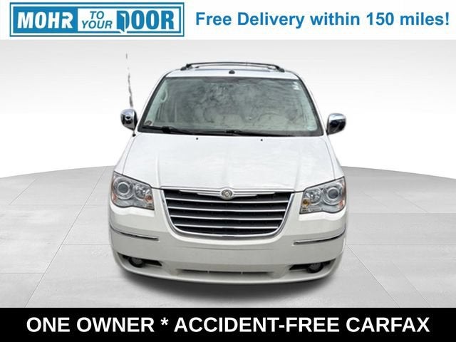 2010 Chrysler Town & Country Limited