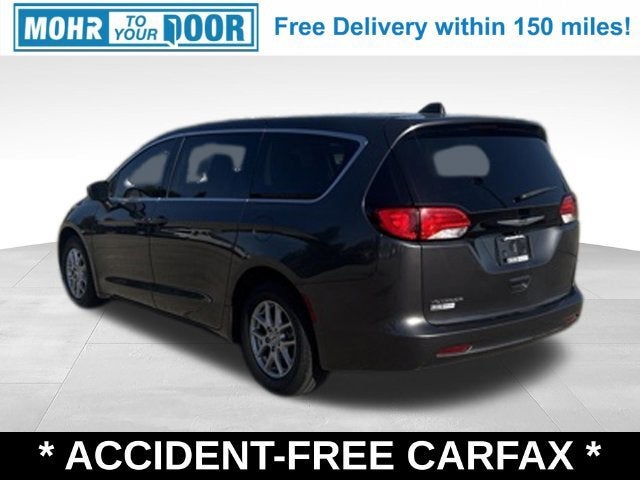 2022 Chrysler Voyager LX