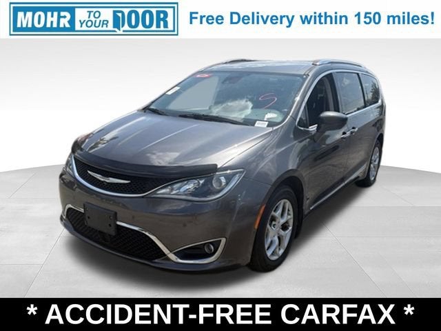 2017 Chrysler Pacifica Touring-L Plus