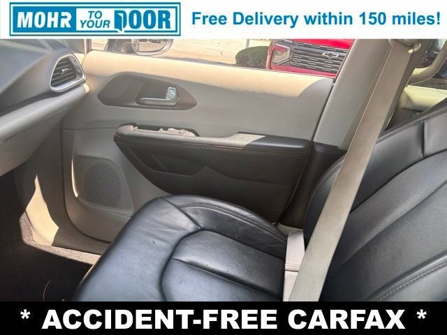 2017 Chrysler Pacifica Touring-L Plus