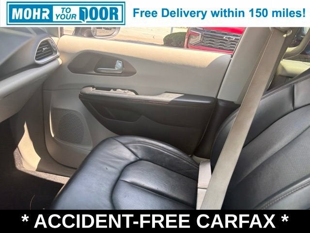 2017 Chrysler Pacifica Touring-L Plus