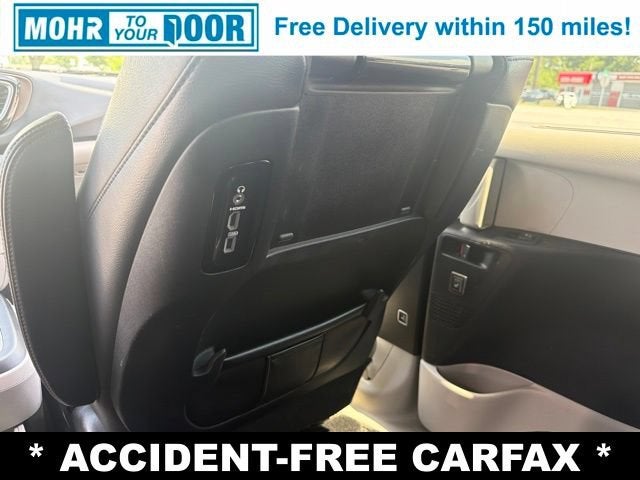 2017 Chrysler Pacifica Touring-L Plus