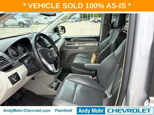 2010 Volkswagen Routan SE