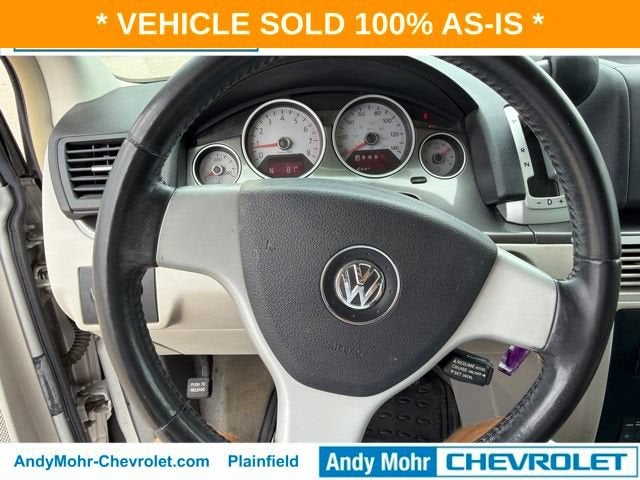 2010 Volkswagen Routan SE
