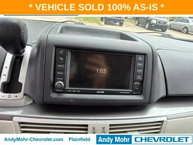 2010 Volkswagen Routan SE