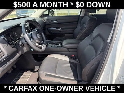 2023 Nissan Pathfinder SL