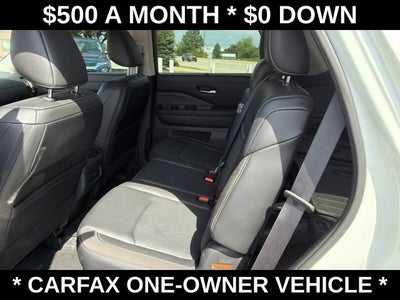2023 Nissan Pathfinder SL