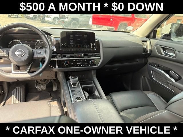 2023 Nissan Pathfinder SL