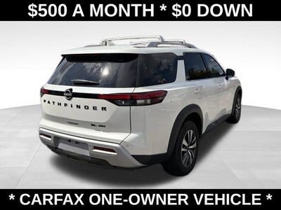 2023 Nissan Pathfinder SL
