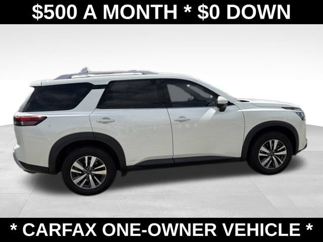 2023 Nissan Pathfinder SL