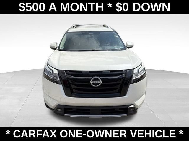 2023 Nissan Pathfinder SL