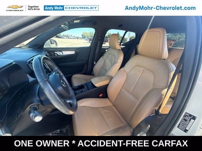 2019 Volvo XC40 Momentum