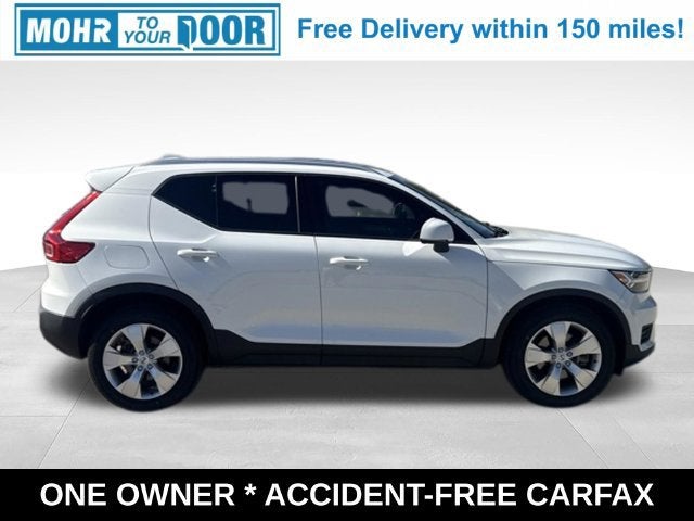 2019 Volvo XC40 Momentum