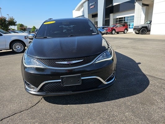 2017 Chrysler Pacifica Limited in Indianapolis, IN - Andy Mohr Automotive