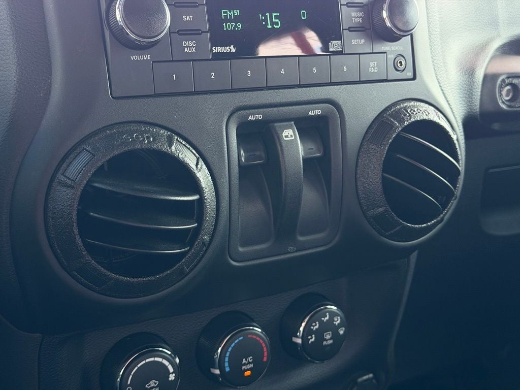 2018 Jeep Wrangler JK Sahara