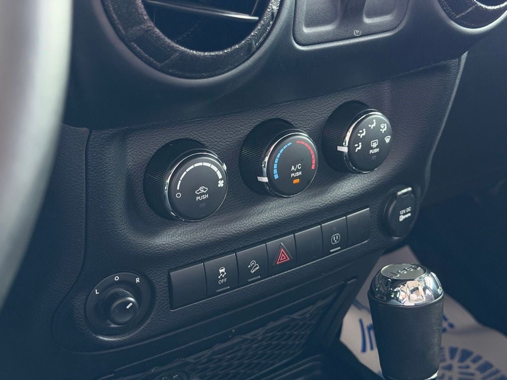 2018 Jeep Wrangler JK Sahara