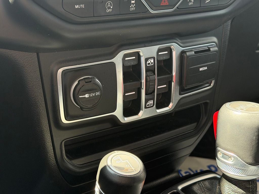 2020 Jeep Wrangler Unlimited Unlimited Sahara Altitude