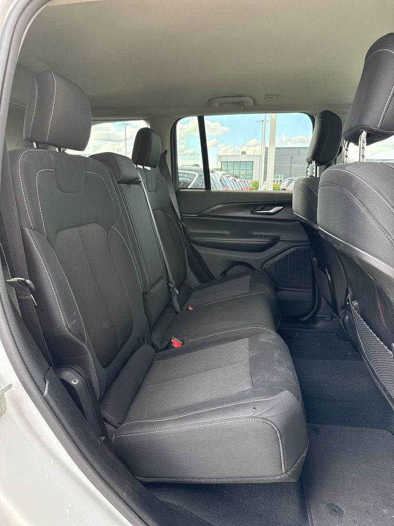 2024 Jeep Grand Cherokee Laredo