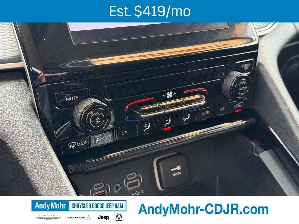 2023 Jeep Grand Cherokee Laredo
