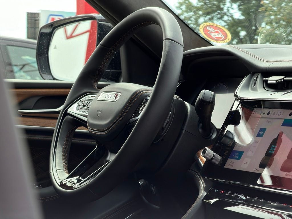 2026 Jeep Grand Cherokee Summit