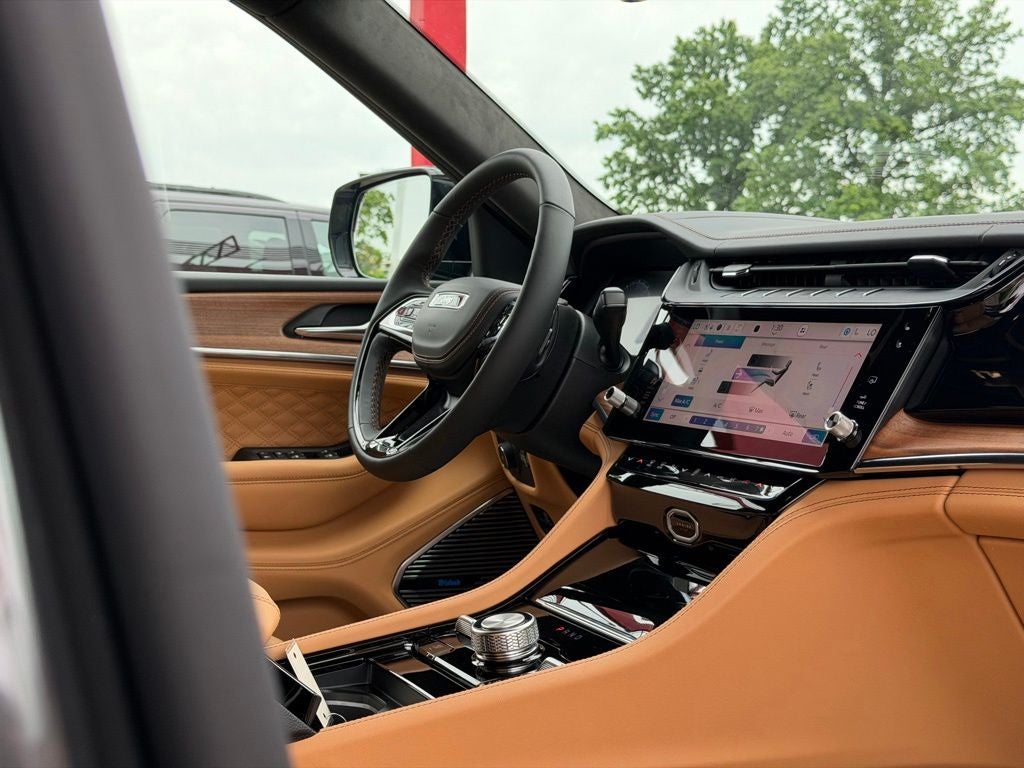 2026 Jeep Grand Cherokee Summit