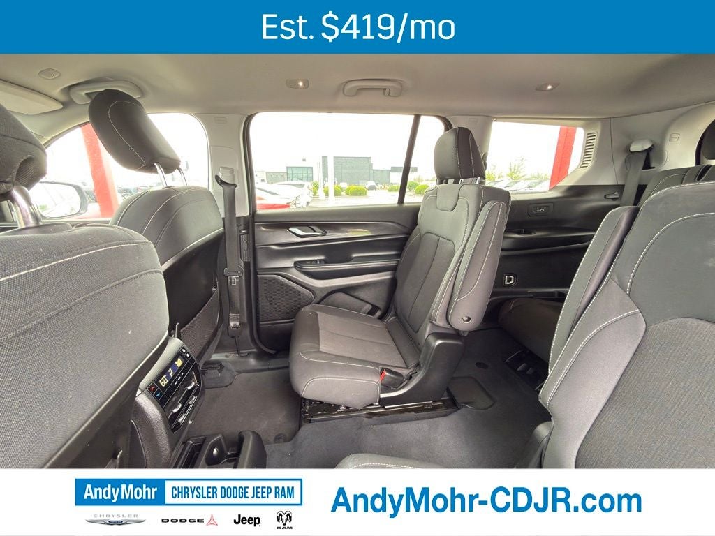 2023 Jeep Grand Cherokee L Laredo