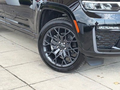 2027 Jeep Grand Cherokee L Summit