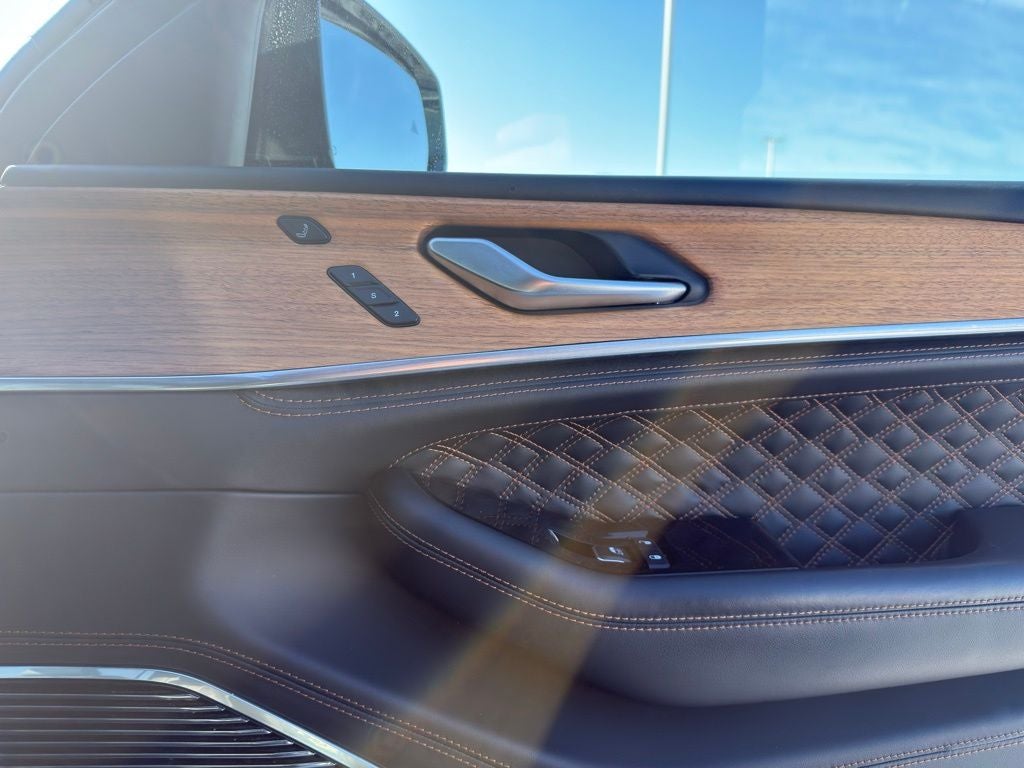 2023 Jeep Grand Cherokee L Summit