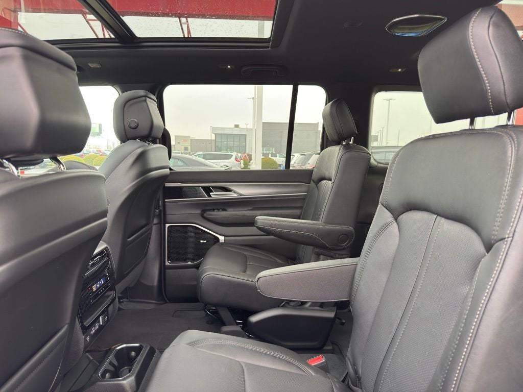 2026 Jeep Grand Wagoneer Limited Altitude