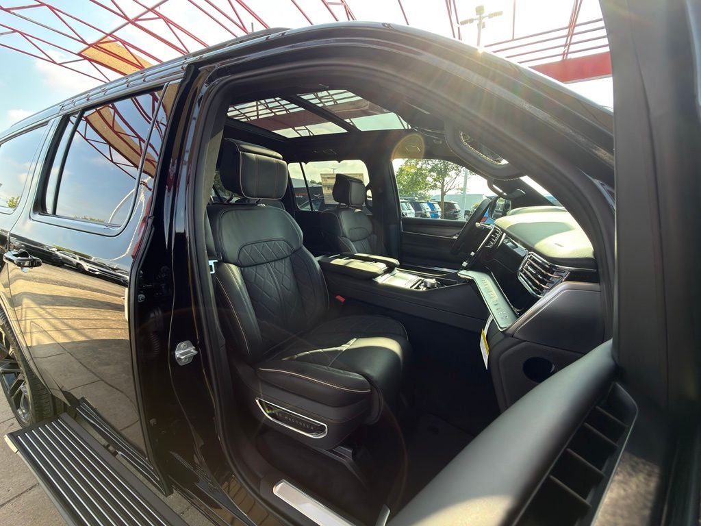 2026 Jeep Grand Wagoneer L Summit Reserve