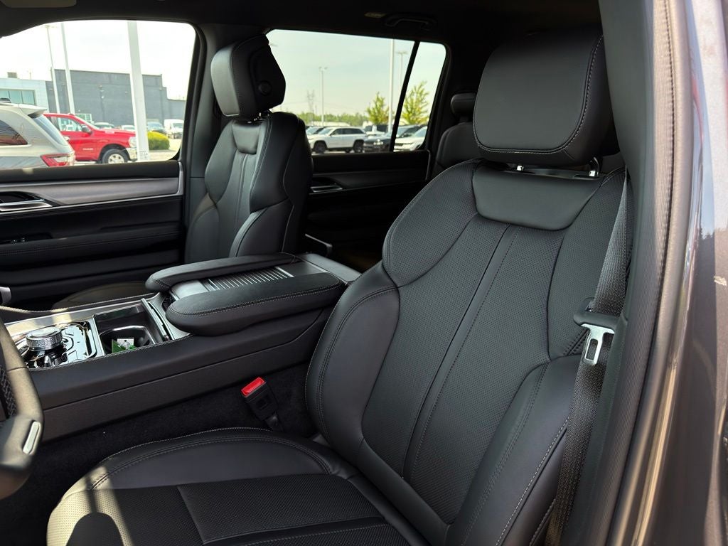 2026 Jeep Grand Wagoneer 4x4