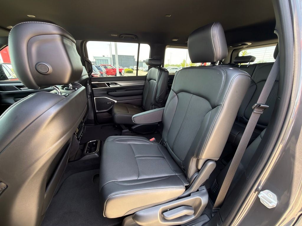 2026 Jeep Grand Wagoneer 4x4