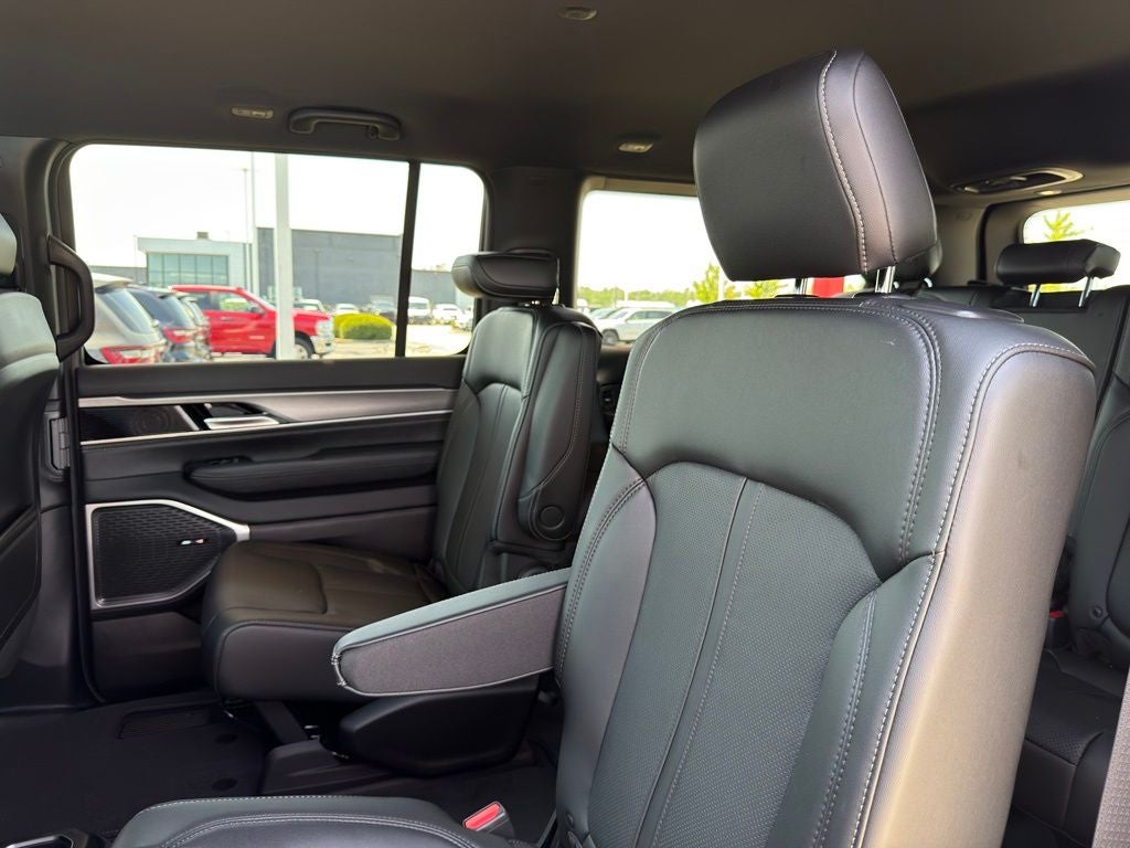 2026 Jeep Grand Wagoneer 4x4