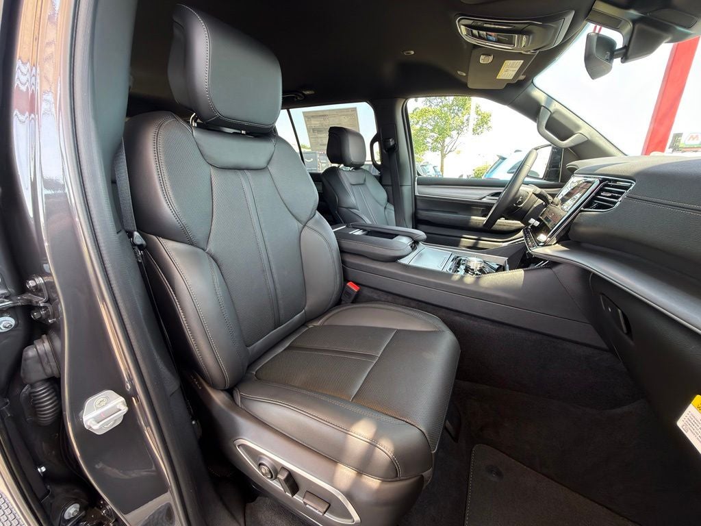 2026 Jeep Grand Wagoneer 4x4