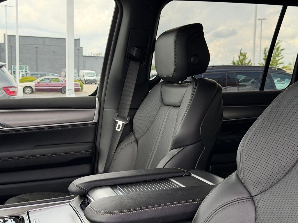 2026 Jeep Grand Wagoneer 4x4