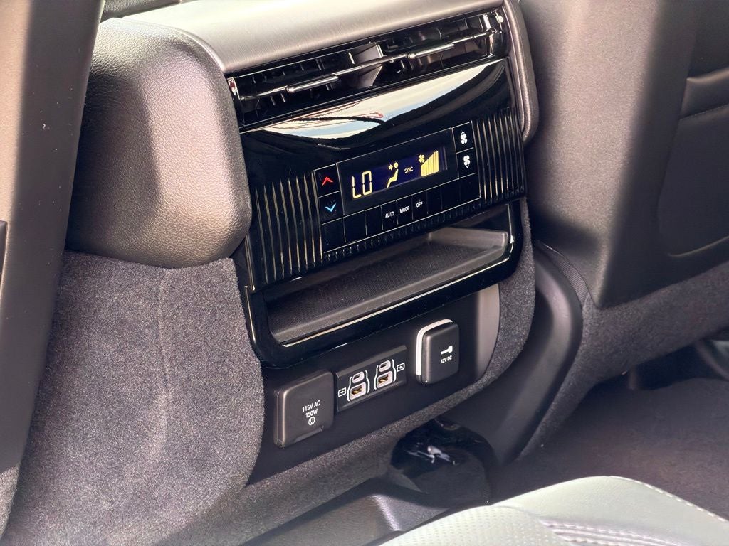 2026 Jeep Grand Wagoneer 4x4