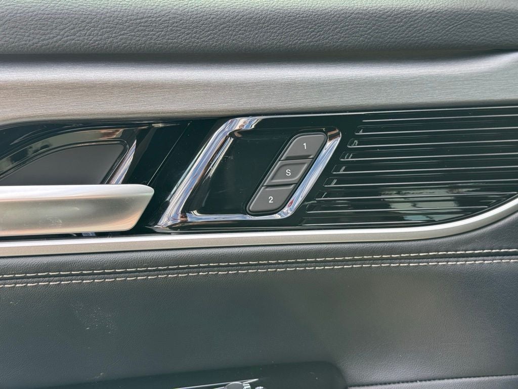 2026 Jeep Grand Wagoneer Upland
