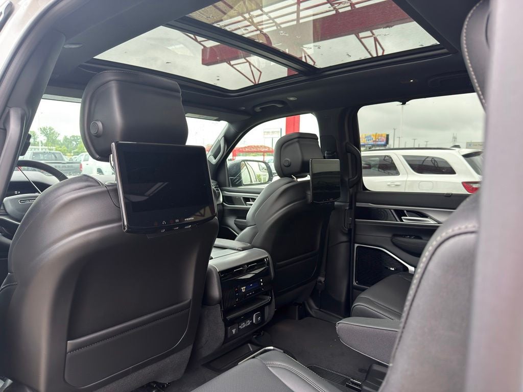 2026 Jeep Grand Wagoneer Limited Reserve