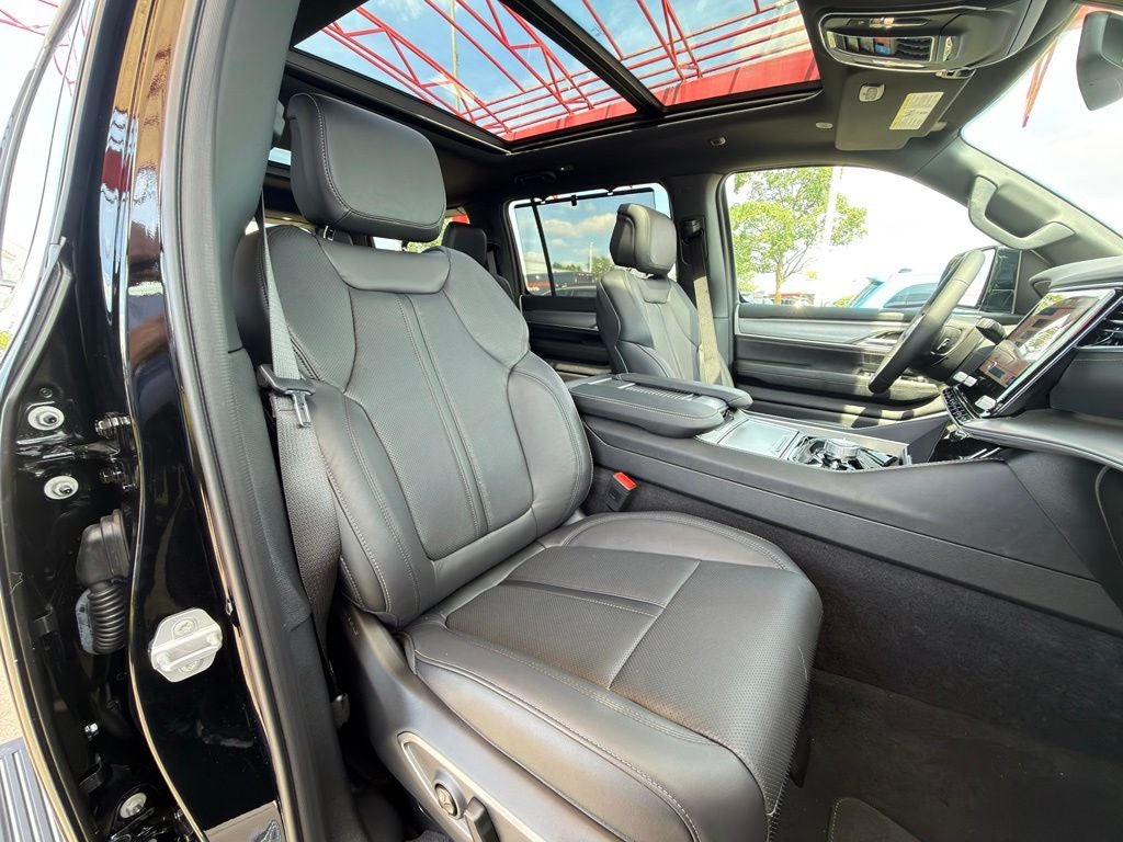 2026 Jeep Grand Wagoneer Limited Reserve