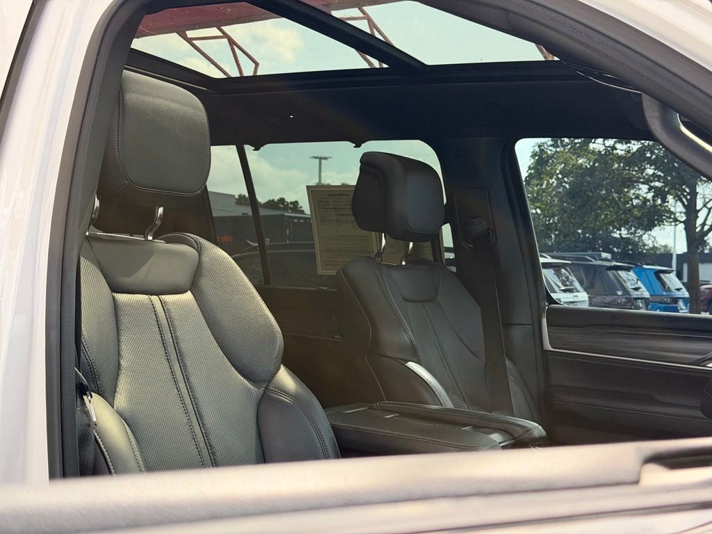 2023 Jeep Wagoneer Series III
