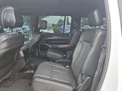 2023 Jeep Wagoneer Series III
